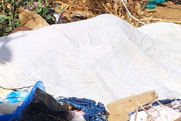 Vidéo- Meurtre à thies: Une fille violentée, tuée et jetée dans le quartier… Regardez Vidéo- Meurtre à thies: Une fille violentée, tuée et jetée dans le quartier… Regardez