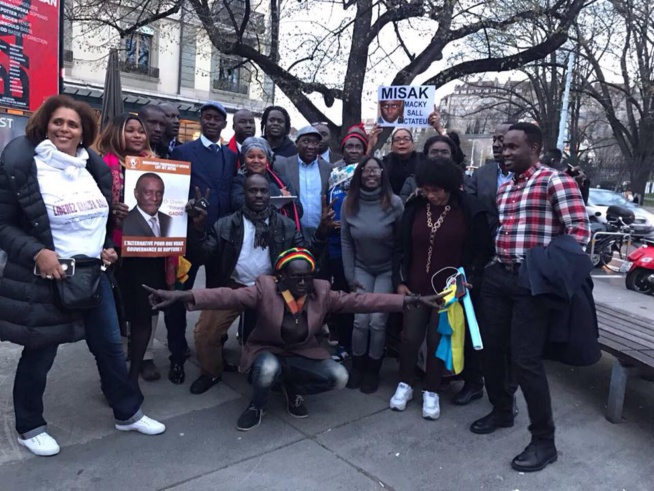 Forte mobilisation : 19 personnes de l'opposition sénégalaise ont manifesté à Genève ( Photos)