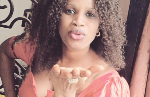 La chanteuse Ouly D a rendu l’âme dans un taxi La chanteuse Ouly D a rendu l’âme dans un taxi