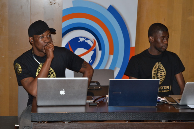 CAURIS D'OR:Réunion technique, le PDT Mbagnick Diop et son staff pour les réglages sur la communication de la 13 éditions CAURIS D'OR:Réunion technique, le PDT Mbagnick Diop et son staff pour les réglages sur la communication de la 13 éditions