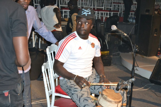 A quelques heures avant la soirée "SARGAL DJIGUENE YI"Vidéo – Balance De Waly Seck Pour Sa Soirée Du 24 Mars Au Grand Théàtre