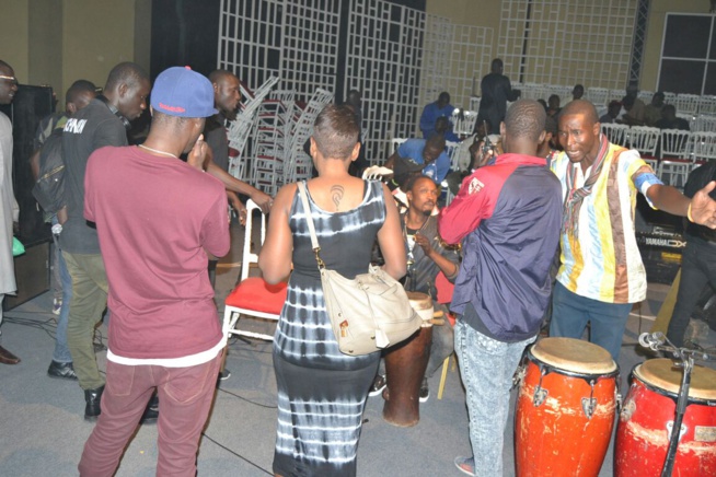 A quelques heures avant la soirée "SARGAL DJIGUENE YI"Vidéo – Balance De Waly Seck Pour Sa Soirée Du 24 Mars Au Grand Théàtre