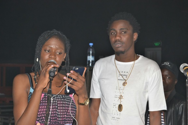 A quelques heures avant la soirée "SARGAL DJIGUENE YI"Vidéo – Balance De Waly Seck Pour Sa Soirée Du 24 Mars Au Grand Théàtre