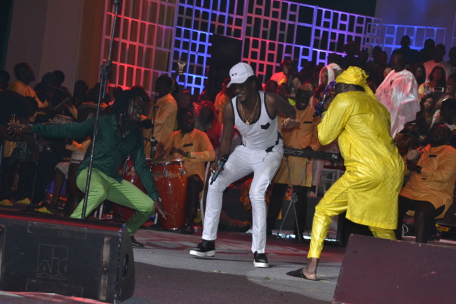 "SARGAL DJIGUENE YI" BAYE NDIAYE AL BOURAKH EVENTS, réussit le pari de la mobilisation: Waly Seck à guichet fermé assure le spectacle au grand théâtre.