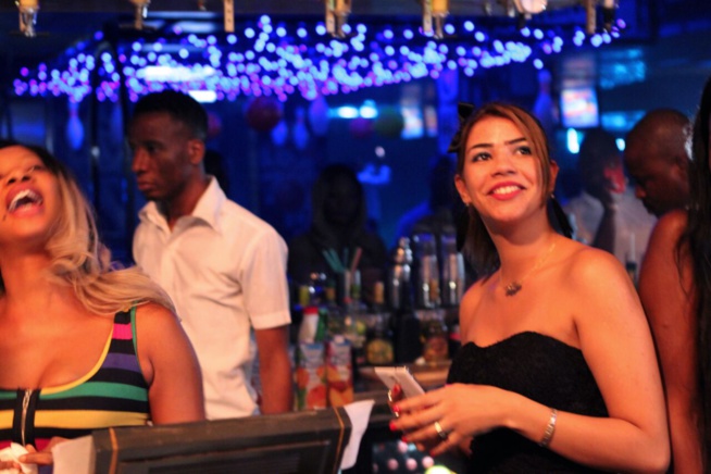 La diva Viviane Chidid enflamme le complexe Byblos de BAMAKO. La diva Viviane Chidid enflamme le complexe Byblos de BAMAKO.