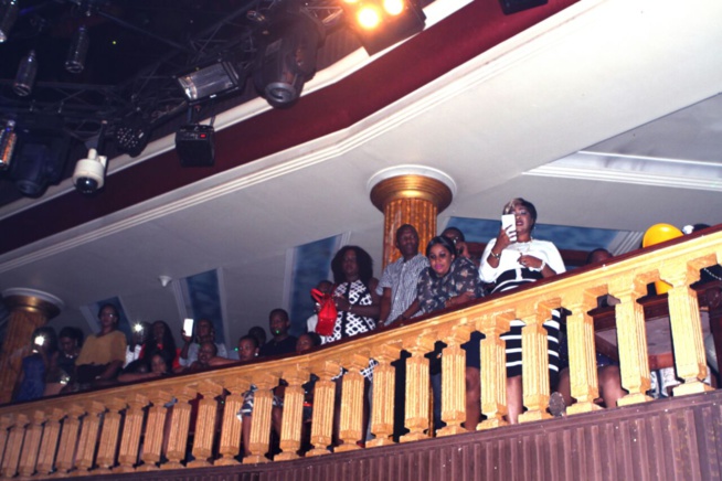 La diva Viviane Chidid enflamme le complexe Byblos de BAMAKO. La diva Viviane Chidid enflamme le complexe Byblos de BAMAKO.