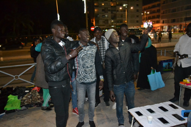 JOUR J- 10: L'Association des étudiants de Rabat dans les préparatifs du "GRAND BÉGUÉ" de Casablanca le 08 Avril avec Pape Diouf. Regardez JOUR J- 10: L'Association des étudiants de Rabat dans les préparatifs du "GRAND BÉGUÉ" de Casablanca le 08 Avril avec Pape Diouf. Regardez