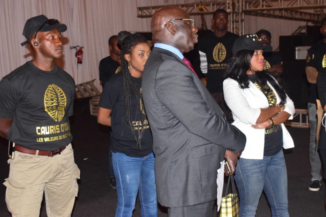 Derniers virage avant le jour j, le PDT Mbagnick Diop et son staff au chapiteau du KING FHAD PLACE. Derniers virage avant le jour j, le PDT Mbagnick Diop et son staff au chapiteau du KING FHAD PLACE.