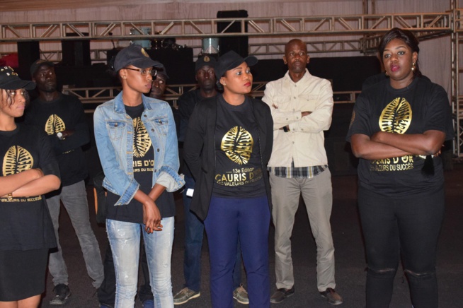 Derniers virage avant le jour j, le PDT Mbagnick Diop et son staff au chapiteau du KING FHAD PLACE. Derniers virage avant le jour j, le PDT Mbagnick Diop et son staff au chapiteau du KING FHAD PLACE.