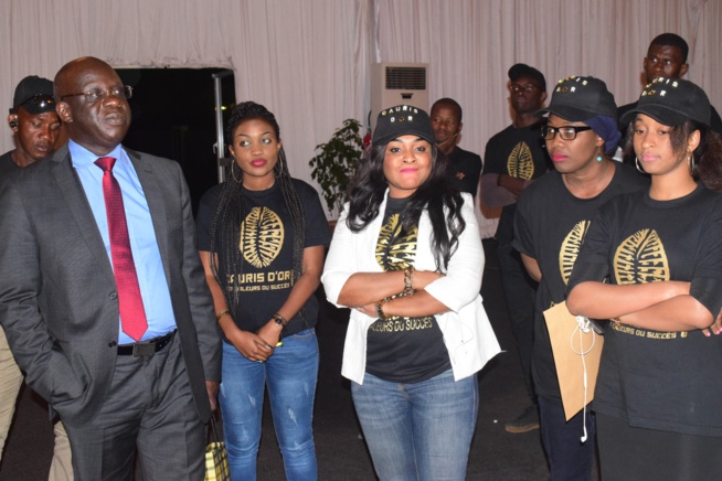 Derniers virage avant le jour j, le PDT Mbagnick Diop et son staff au chapiteau du KING FHAD PLACE. Derniers virage avant le jour j, le PDT Mbagnick Diop et son staff au chapiteau du KING FHAD PLACE.