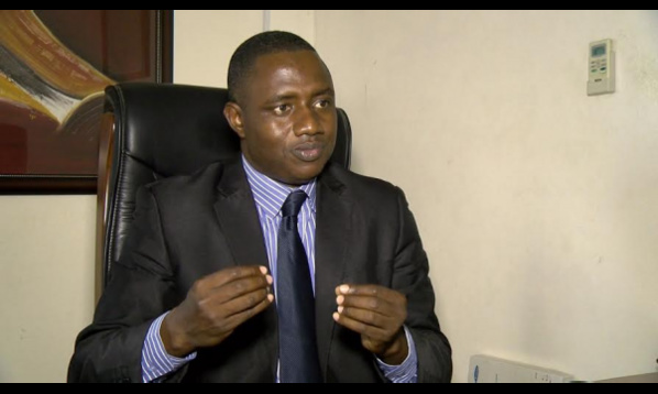 Yoro Dia, analyste politique : "C'est excessif d'exclure Farba Senghor et Pape Samba Mboup parce..." Yoro Dia, analyste politique : "C'est excessif d'exclure Farba Senghor et Pape Samba Mboup parce..."