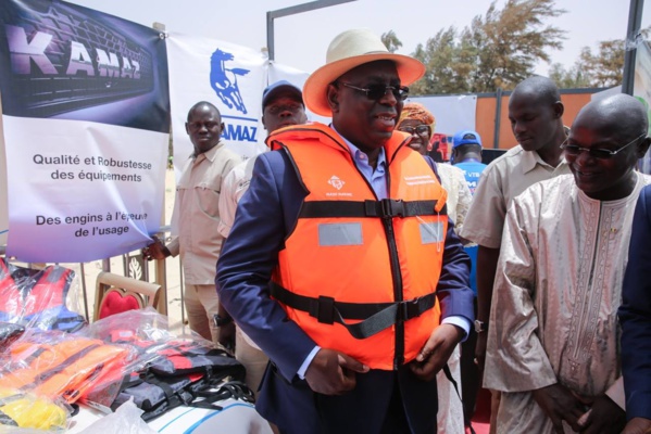 Le Président Macky Sall a inauguré le quai de pêche de Potou, dans la région de Louga