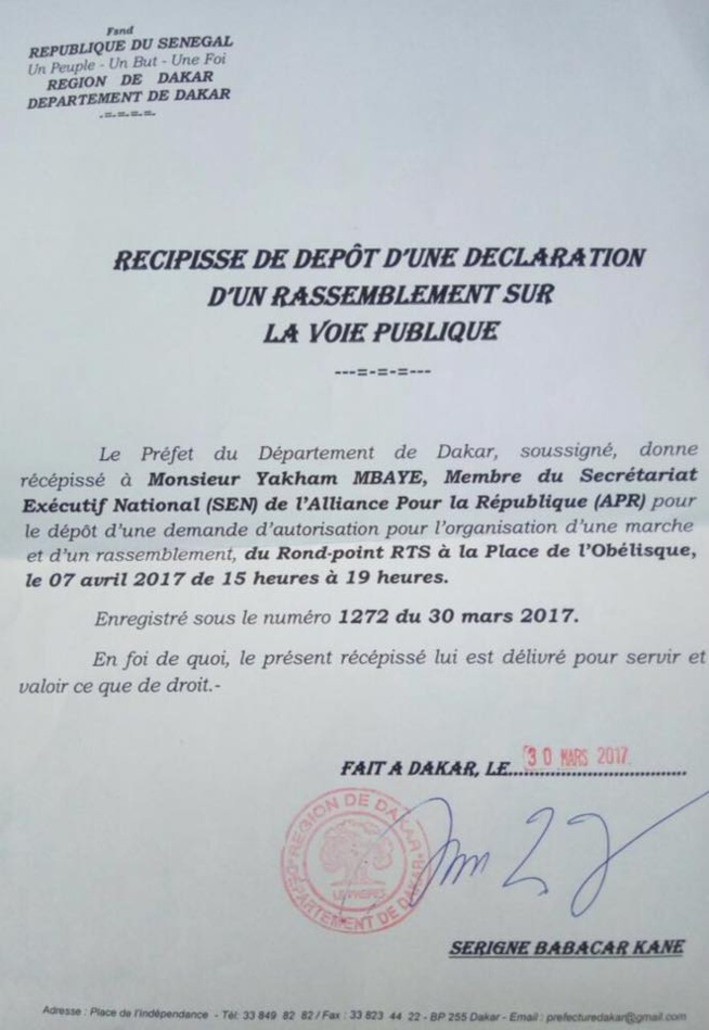 Yaxam Mbaye marche contre Y en a marre le 07 avril 2017, de 15 heures à 19 heures, à la Place de l’Obélisque