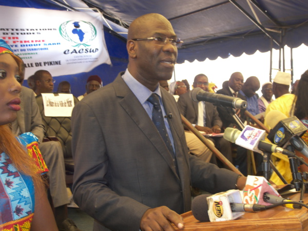 Pâques : les chrétiens de Pikine crachent leur colère sur Abdoulaye Thimbo Pâques : les chrétiens de Pikine crachent leur colère sur Abdoulaye Thimbo