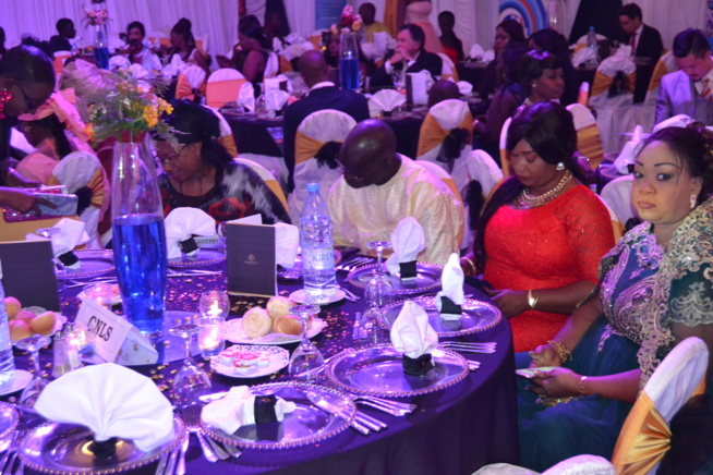 CAURIS D'OR EDITION 2017: Les premières images des invités au chapiteau du King FHAD PLACE. CAURIS D'OR EDITION 2017: Les premières images des invités au chapiteau du King FHAD PLACE.