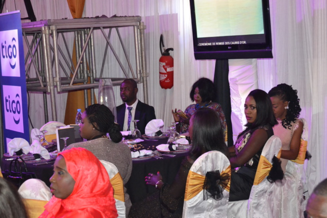 CAURIS D'OR EDITION 2017: Les premières images des invités au chapiteau du King FHAD PLACE. CAURIS D'OR EDITION 2017: Les premières images des invités au chapiteau du King FHAD PLACE.