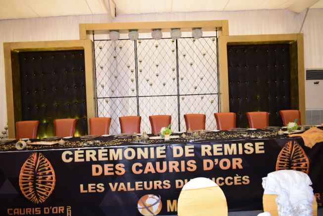 Voici a salle qui doit abriter les CAURIS D'OR EDITION 2017. EN IMAGES Voici a salle qui doit abriter les CAURIS D'OR EDITION 2017. EN IMAGES