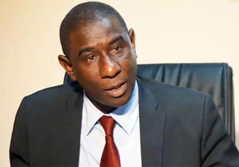 Le ministre de l’artisanat Mamadou Talla a annoncé la tenue du 8 au 14 mai prochain de la première édition du Salon international de l’artisanat de Dakar Le ministre de l’artisanat Mamadou Talla a annoncé la tenue du 8 au 14 mai prochain de la première édition du Salon international de l’artisanat de Dakar