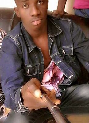 Voici Mame Ciss poignardé mortellement ce dimanche lors d’un match Voici Mame Ciss poignardé mortellement ce dimanche lors d’un match