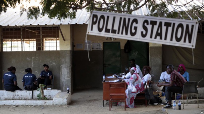 Législatives jeudi en Gambie, premières élections post-Jammeh Législatives jeudi en Gambie, premières élections post-Jammeh