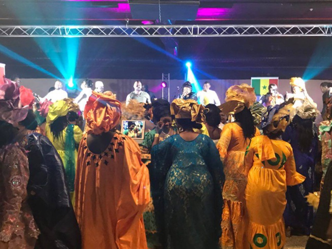 Rakhou Prod: Les deux diva Fatou Ngueweul et Kiné Lam enflamment la nuit des femmes au Palais des Congrés de Montreuil. Rakhou Prod: Les deux diva Fatou Ngueweul et Kiné Lam enflamment la nuit des femmes au Palais des Congrés de Montreuil.