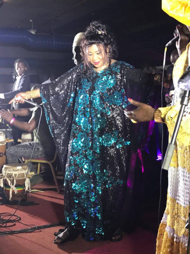 Rakhou Prod: Les deux diva Fatou Ngueweul et Kiné Lam enflamment la nuit des femmes au Palais des Congrés de Montreuil. Rakhou Prod: Les deux diva Fatou Ngueweul et Kiné Lam enflamment la nuit des femmes au Palais des Congrés de Montreuil.