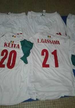 Flocage des maillots des Lions à la CAN : La facture de 2,4 millions encore impayée, l’entreprise gabonaise JIRE TEXTILE a saisi l’ambassadeur du Sénégal Flocage des maillots des Lions à la CAN : La facture de 2,4 millions encore impayée, l’entreprise gabonaise JIRE TEXTILE a saisi l’ambassadeur du Sénégal