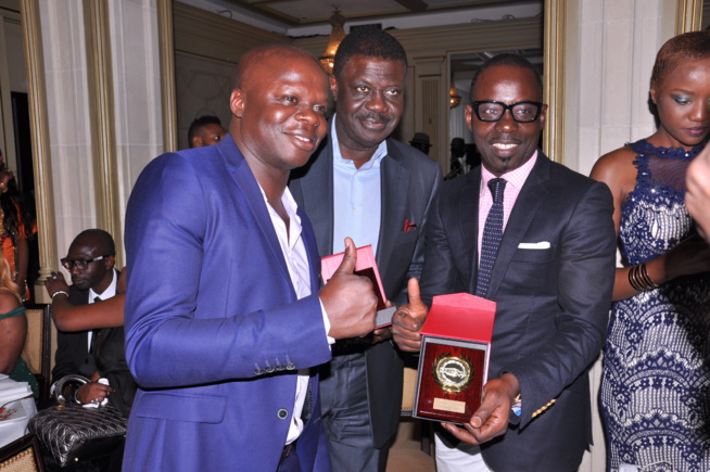 Boubacar Diallo, animateur présentateur, Pape Diouf ex PDT de Marseille, Thierno Ba honorés au Gala Chic et Glamour de Paris. Boubacar Diallo, animateur présentateur, Pape Diouf ex PDT de Marseille, Thierno Ba honorés au Gala Chic et Glamour de Paris.