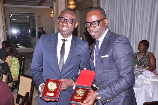 Boubacar Diallo, animateur présentateur, Pape Diouf ex PDT de Marseille, Thierno Ba honorés au Gala Chic et Glamour de Paris. Boubacar Diallo, animateur présentateur, Pape Diouf ex PDT de Marseille, Thierno Ba honorés au Gala Chic et Glamour de Paris.