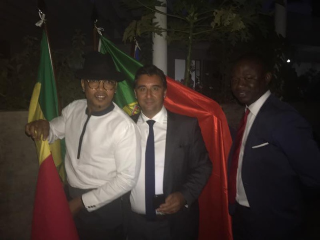 L'international double ballon d'or,El Hadj Diouf  en compagnie du Président Portugais.