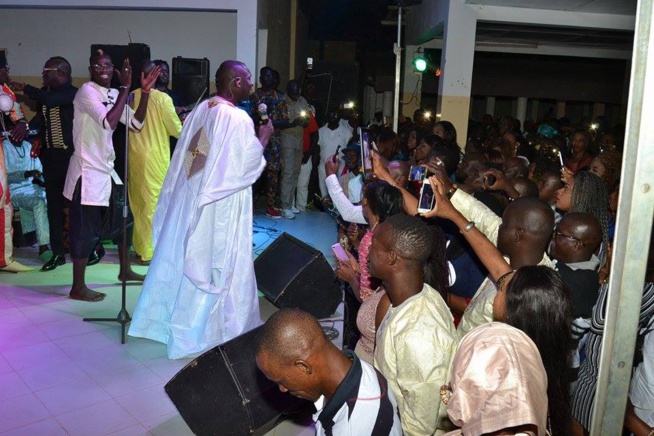 Vivez les moments de la soirée de Pape Diouf à Kaolack.