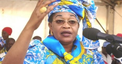 COMITE DIRECTEUR DU PDS: Le sms d’Aïda Mbodj qui fait rire… COMITE DIRECTEUR DU PDS: Le sms d’Aïda Mbodj qui fait rire…