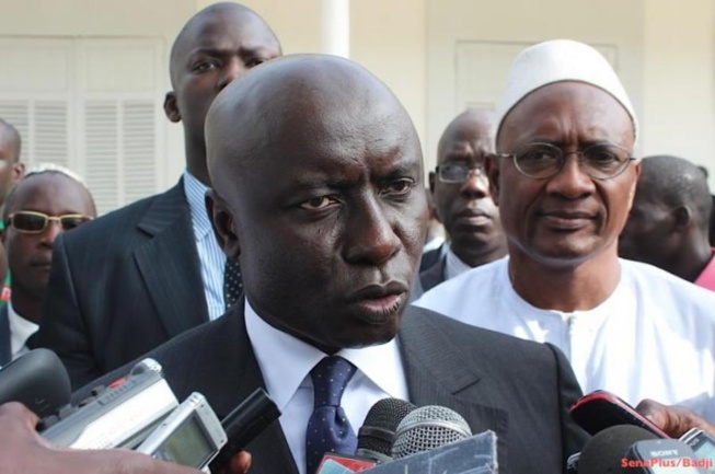 REWMI sur l'appel au dialogue du Président Macky Sall, "c'est la preuve manifeste de la peur qui gagne ses rangs" REWMI sur l'appel au dialogue du Président Macky Sall, "c'est la preuve manifeste de la peur qui gagne ses rangs"