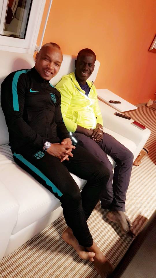 Legislatives 2017, l'international Ballon d'or El Hadj Diouf courtisait par les politiciens.