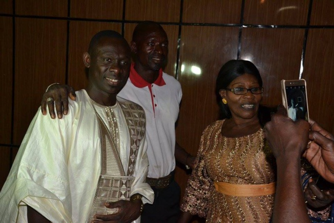 Les premiéres images du "Gala diner show" avec Pape Diouf et la génération consciente en Gambie.