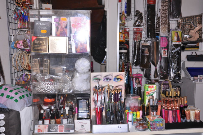 FAMA TRESSE SALON DE BEAUTE TRESSAGE AFRO- ANTILLAIS: Dans le fond de l'anniversaire de Waly Seck au Dock Pullman