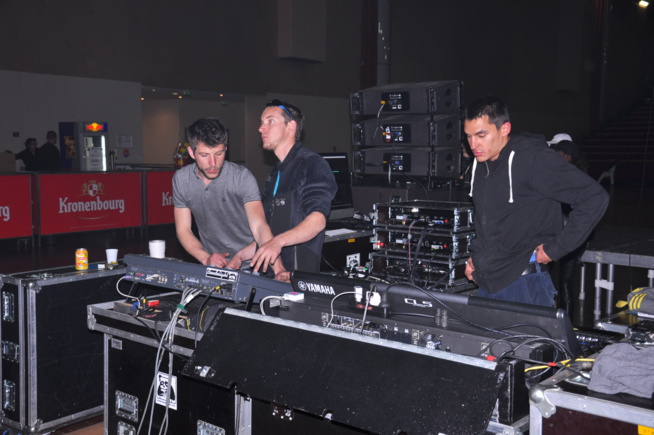 SOUND THECK: Waly Seck au Dock Pullman ce 22 avril en images. SOUND THECK: Waly Seck au Dock Pullman ce 22 avril en images.