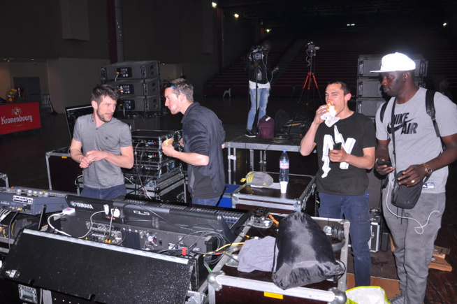 SOUND THECK: Waly Seck au Dock Pullman ce 22 avril en images. SOUND THECK: Waly Seck au Dock Pullman ce 22 avril en images.