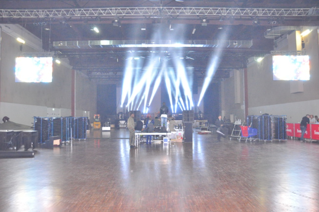 SOUND THECK: Waly Seck au Dock Pullman ce 22 avril en images. SOUND THECK: Waly Seck au Dock Pullman ce 22 avril en images.