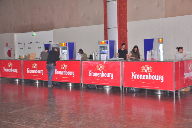 SOUND THECK: Waly Seck au Dock Pullman ce 22 avril en images. SOUND THECK: Waly Seck au Dock Pullman ce 22 avril en images.