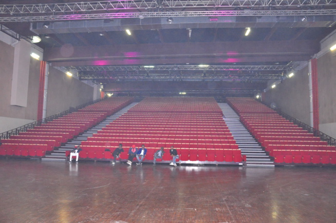 SOUND THECK: Waly Seck au Dock Pullman ce 22 avril en images. SOUND THECK: Waly Seck au Dock Pullman ce 22 avril en images.