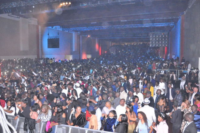 WALY SECK AU DOCK PULLMAN UN PARI RÉUSSIT. UNE VICTOIRE DE LA MUSIQUE SENEGALAISE ENCORE À PARIS WALY SECK AU DOCK PULLMAN UN PARI RÉUSSIT. UNE VICTOIRE DE LA MUSIQUE SENEGALAISE ENCORE À PARIS