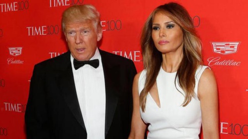 Donald et Melania Trump : humiliation, mensonges… une enquête dévoile l’effrayant fonctionnement de leur couple Donald et Melania Trump : humiliation, mensonges… une enquête dévoile l’effrayant fonctionnement de leur couple