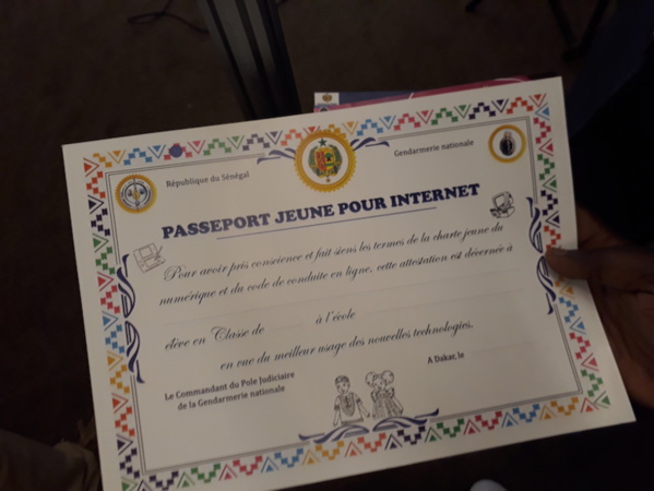 Lutte contre la cybercriminalité: la gendarmerie lance le projet "Passeport Jeune pour Internet" Lutte contre la cybercriminalité: la gendarmerie lance le projet "Passeport Jeune pour Internet"
