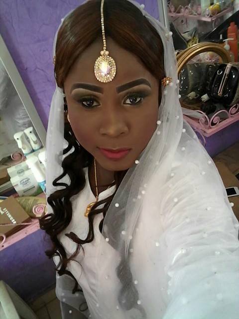 Alimatou sarr journaliste présentatrice de la soxna fm elle s'est pendu aujourd'hui avec lamine sow technicien à la radio Rfm Alimatou sarr journaliste présentatrice de la soxna fm elle s'est pendu aujourd'hui avec lamine sow technicien à la radio Rfm