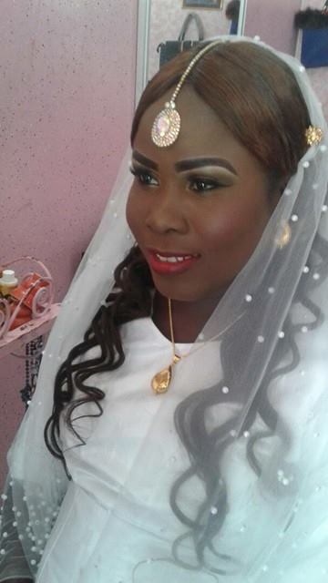 Alimatou sarr journaliste présentatrice de la soxna fm elle s'est pendu aujourd'hui avec lamine sow technicien à la radio Rfm Alimatou sarr journaliste présentatrice de la soxna fm elle s'est pendu aujourd'hui avec lamine sow technicien à la radio Rfm