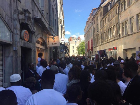 Hommage rendu à Mamadou Lamine Diédhiou, ce Sénégalais tué en France (Besançon), il y a quelques jours Hommage rendu à Mamadou Lamine Diédhiou, ce Sénégalais tué en France (Besançon), il y a quelques jours