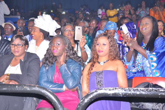 Le roi du "YELA", Baba Maal met le paquet et draine du monde au Zenith de Paris.