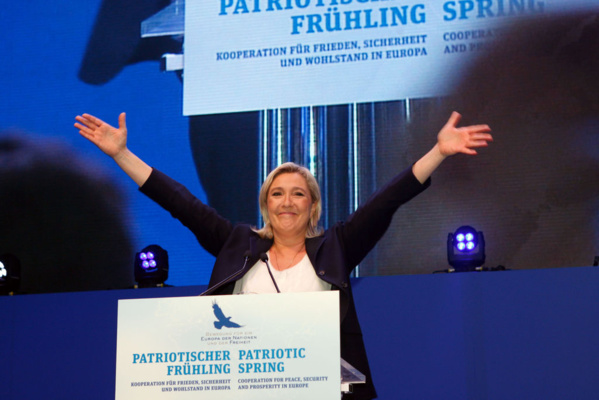 Marine Le Pen, l'héritière d'une saga familiale hors norme Marine Le Pen, l'héritière d'une saga familiale hors norme