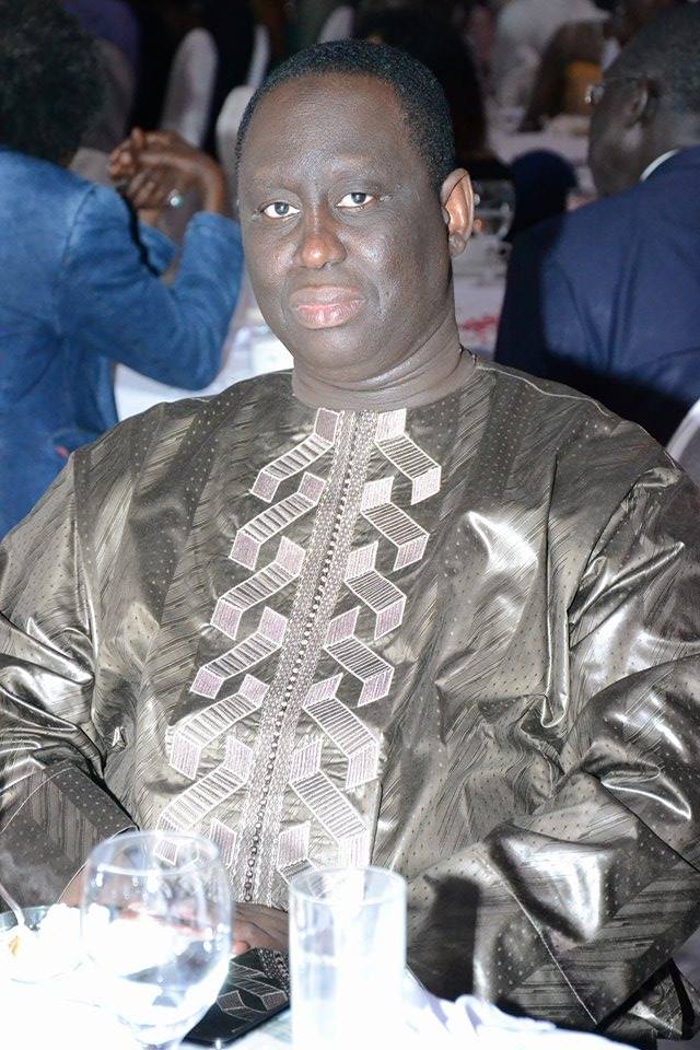 Aliou Sall renonce à sa candidature et bande les muscles : « j’éternue pour qu’il y ait autant de bruit, qu’adviendra-t-il si je tousse. Aliou Sall renonce à sa candidature et bande les muscles : « j’éternue pour qu’il y ait autant de bruit, qu’adviendra-t-il si je tousse.